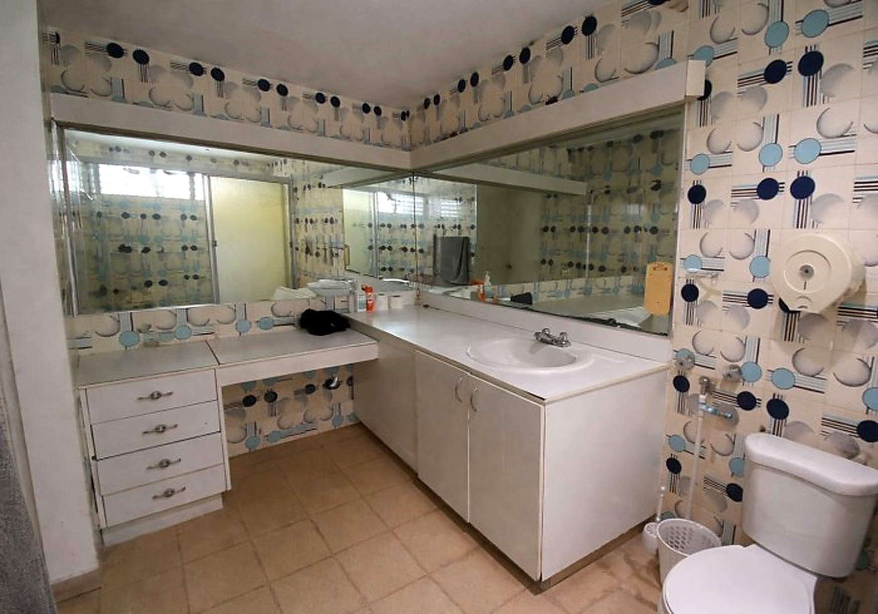 HABITACION C-3 PRIVADA BAÑO AMPLIO